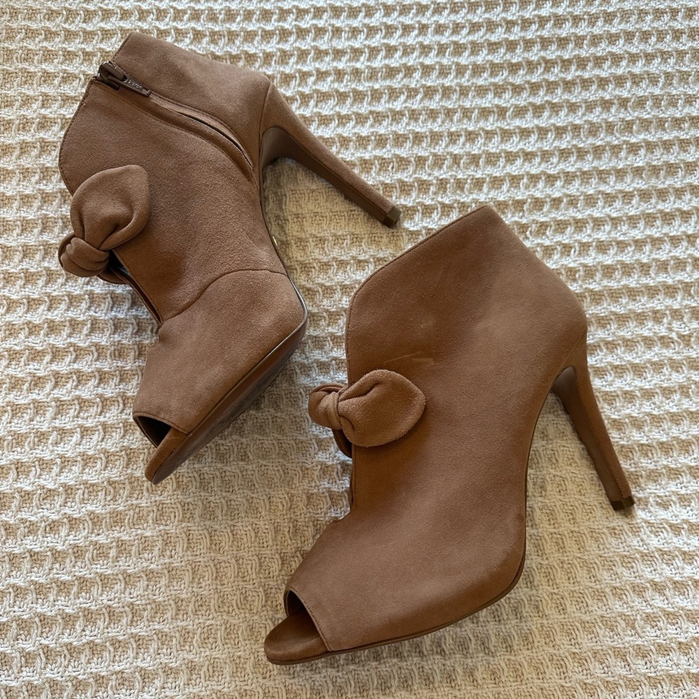 Michael Kors Bow-tie Heels